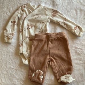 Carter’s 2‎ Piece Preemie Outfit